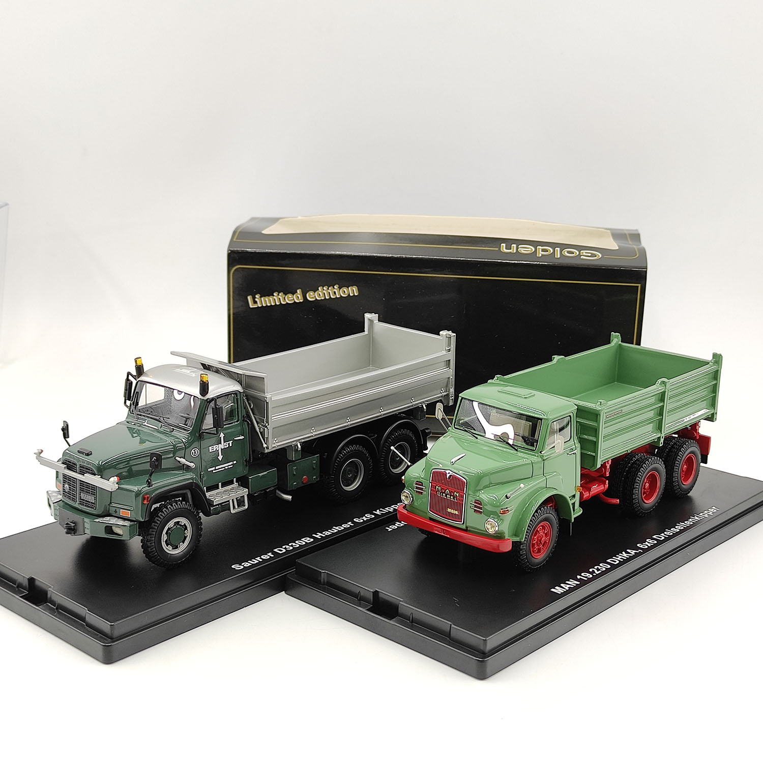Men Accessories Collection - Golden Oldies Maßstab 1:50 Saurer D330B/MAN