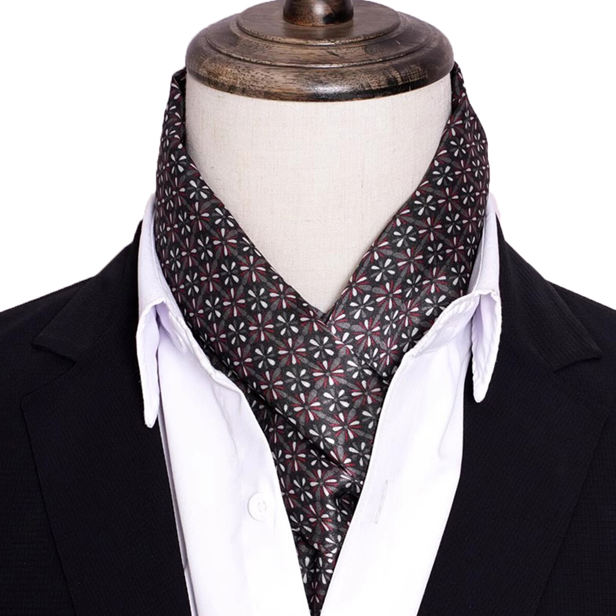 Neuer gestreifter Seidenschal  – Men Accessories Sale Bewertung und Preis