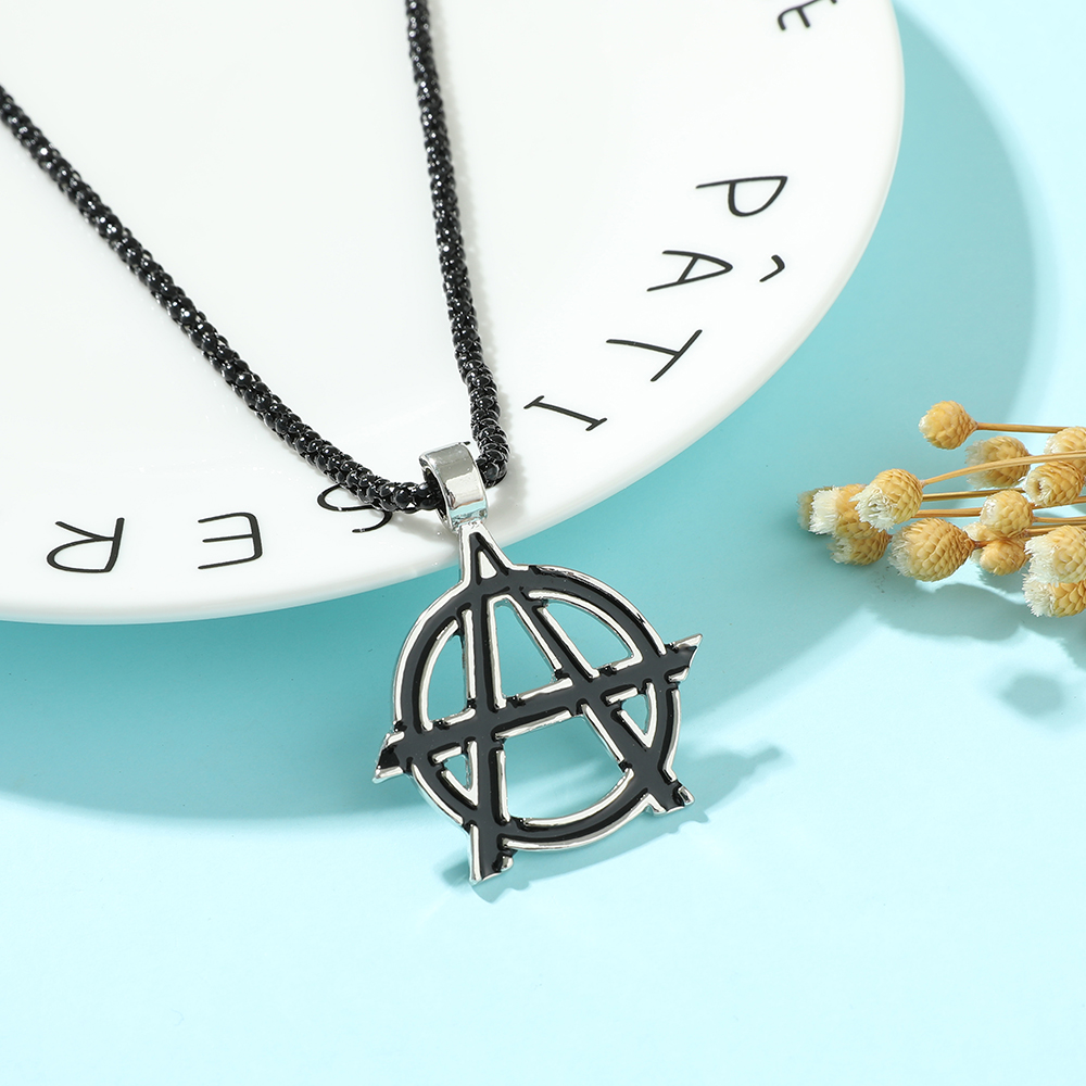 Film-Avengers-Symbol Buchstabe – Men Accessories Jewelry Bewertung und Preis