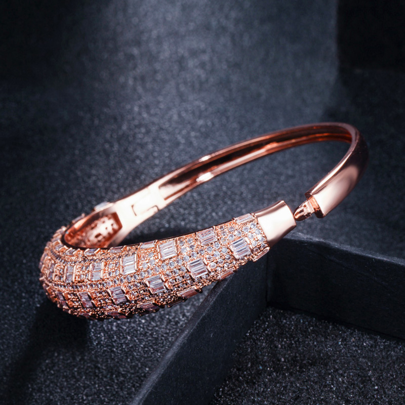 Pera Luxus Dubai Gold Farbe gl – Men Accessories In Dubai Bewertung und Preis